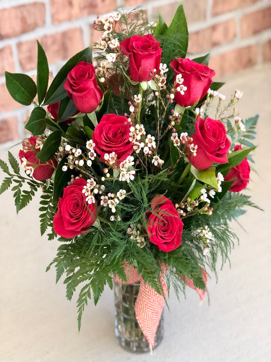 VALENTINES DAY DOZEN ROSES